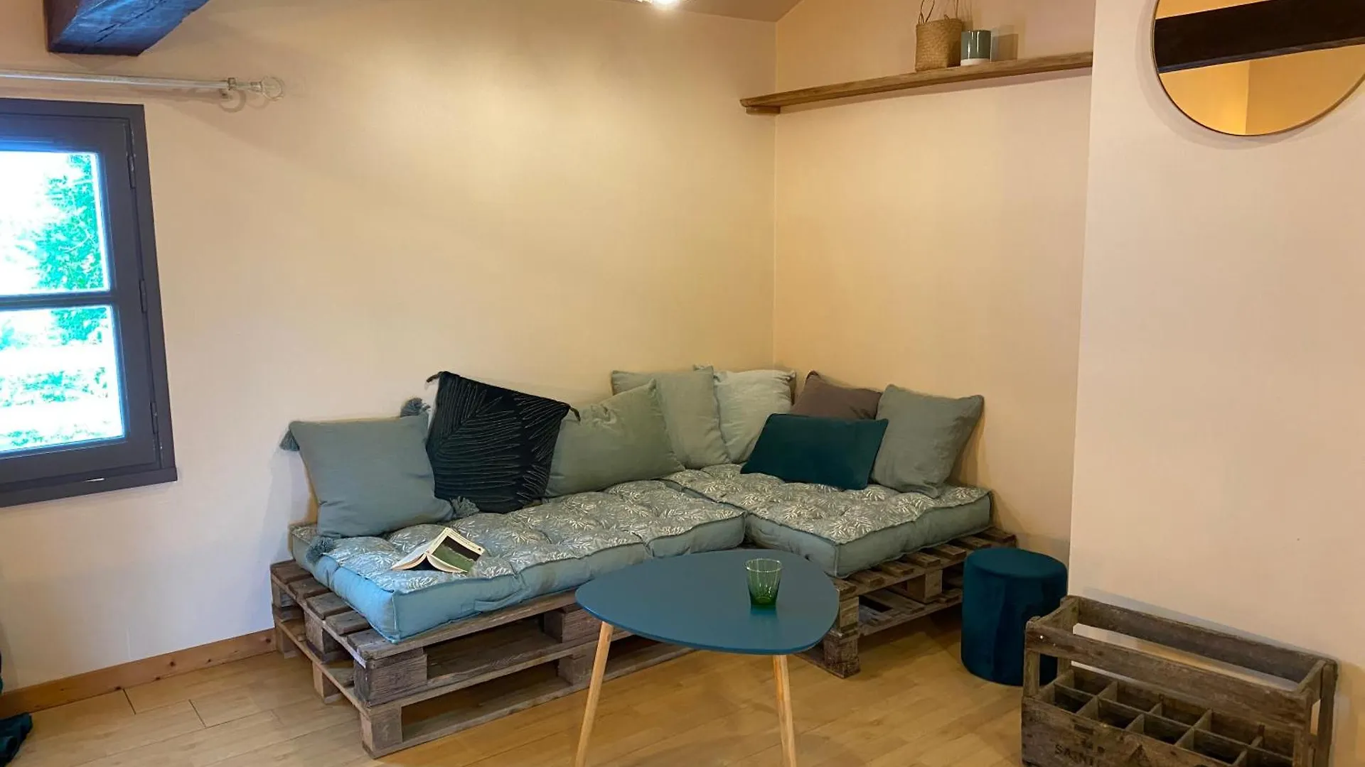 Saint-FrajouLe Repaire De La Reveuse住宿加早餐旅馆